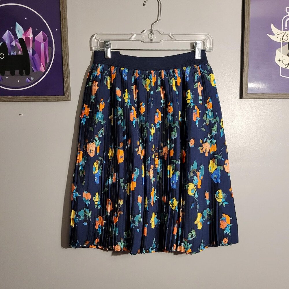 Blue Floral Pleated Skirt